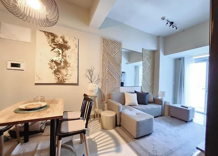 Luxestaysmnl Cozy Japandi Netflx Pool 400mbps Apartamento Manila
