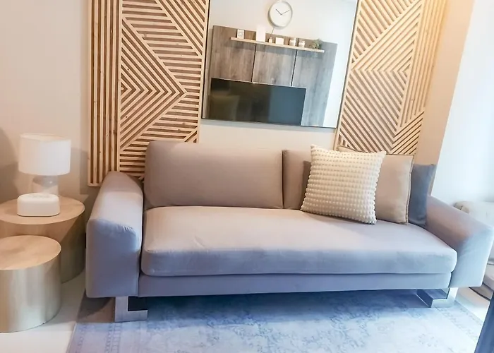 Luxestaysmnl Cozy Japandi Netflx Pool 400mbps Apartamento