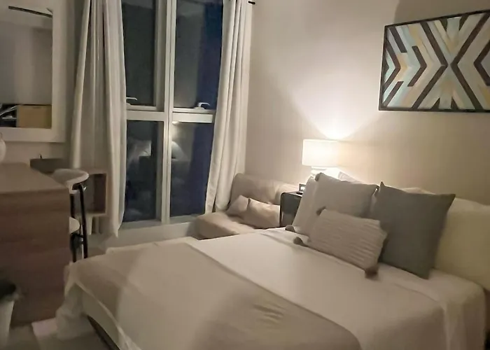Luxestaysmnl Cozy Japandi Netflx Pool 400mbps * Manila