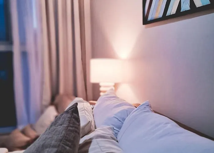 Luxestaysmnl Cozy Japandi Netflx Pool 400mbps Apartamento Manila