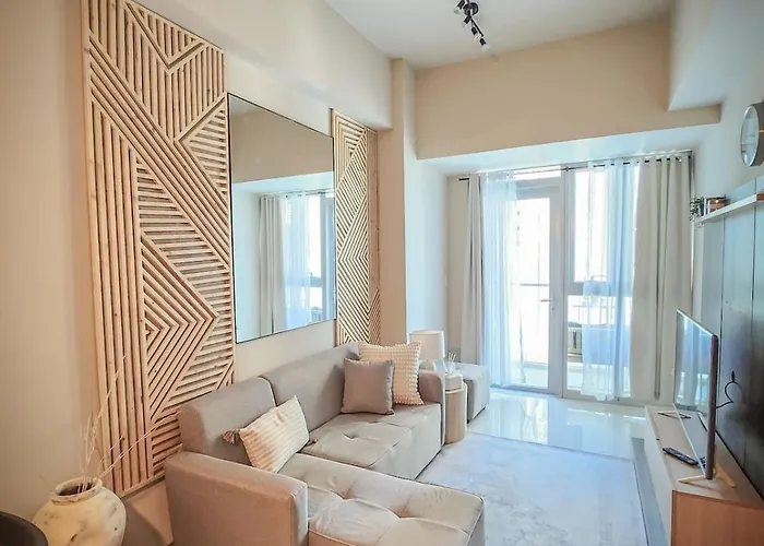 Luxestaysmnl Cozy Japandi Netflx Pool 400mbps Manila