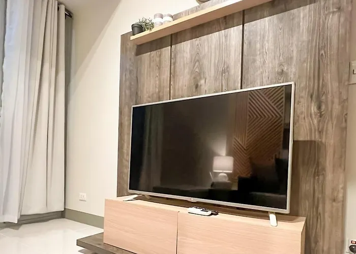 Apartamento Luxestaysmnl Cozy Japandi Netflx Pool 400mbps Manila
